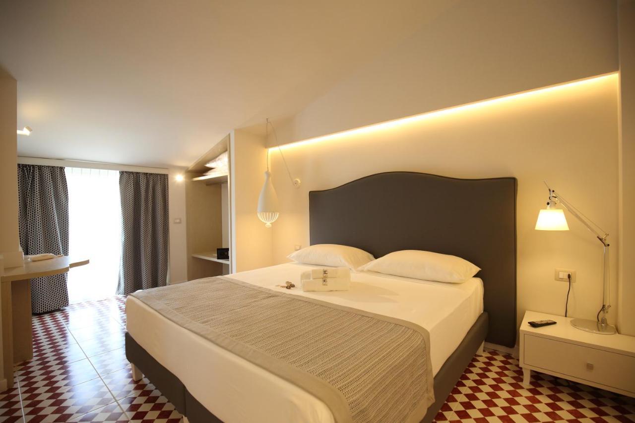 Suite Hotel L'Oasi Di Riaci (Adults Only) Santa Domenica  Exterior photo